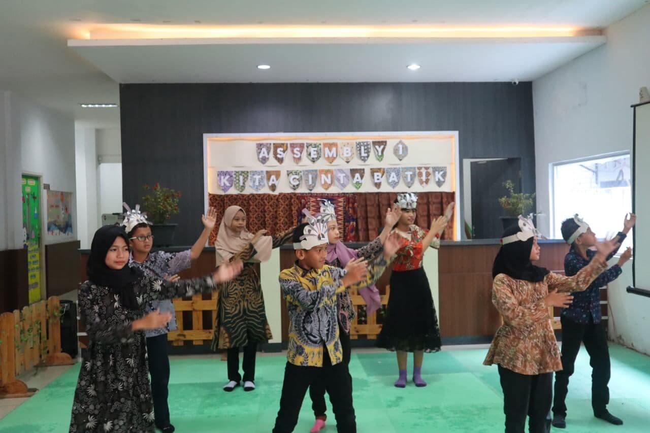 Program Assembly di Prestige Bilingual School