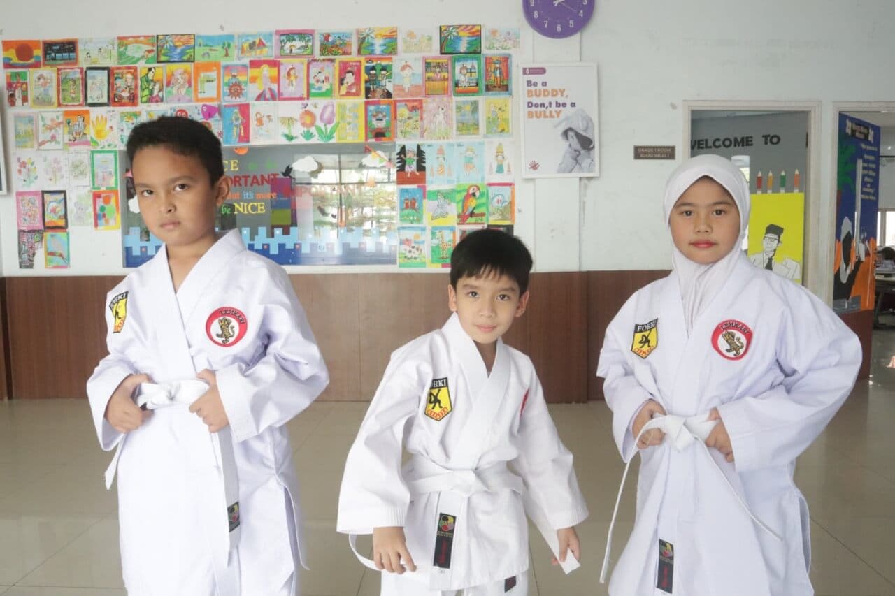 Kegiatan Karate Club di Prestige Bilingual School
